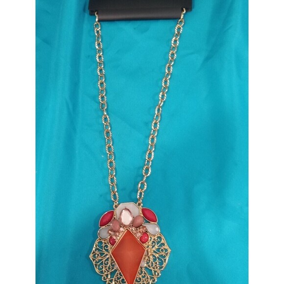 New York & Company Beautiful Chain Necklace 17in+3 with Stones & Crystals. - Picture 2 of 5